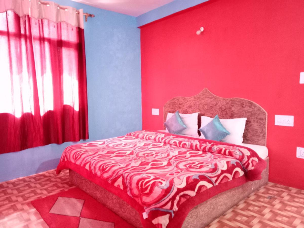 Non Stop Cafe Hostel & Stay Manāli Εξωτερικό φωτογραφία