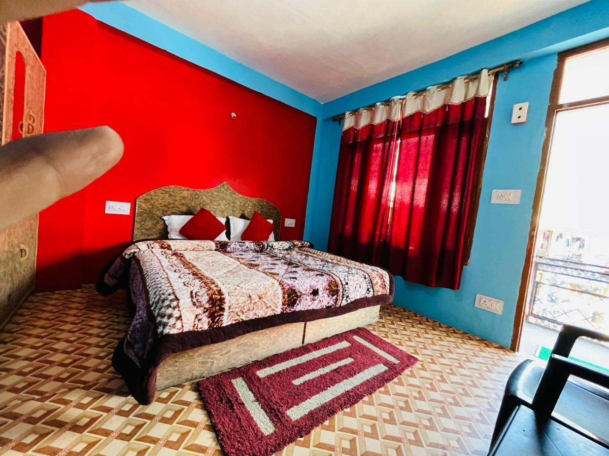 Non Stop Cafe Hostel & Stay Manāli Εξωτερικό φωτογραφία