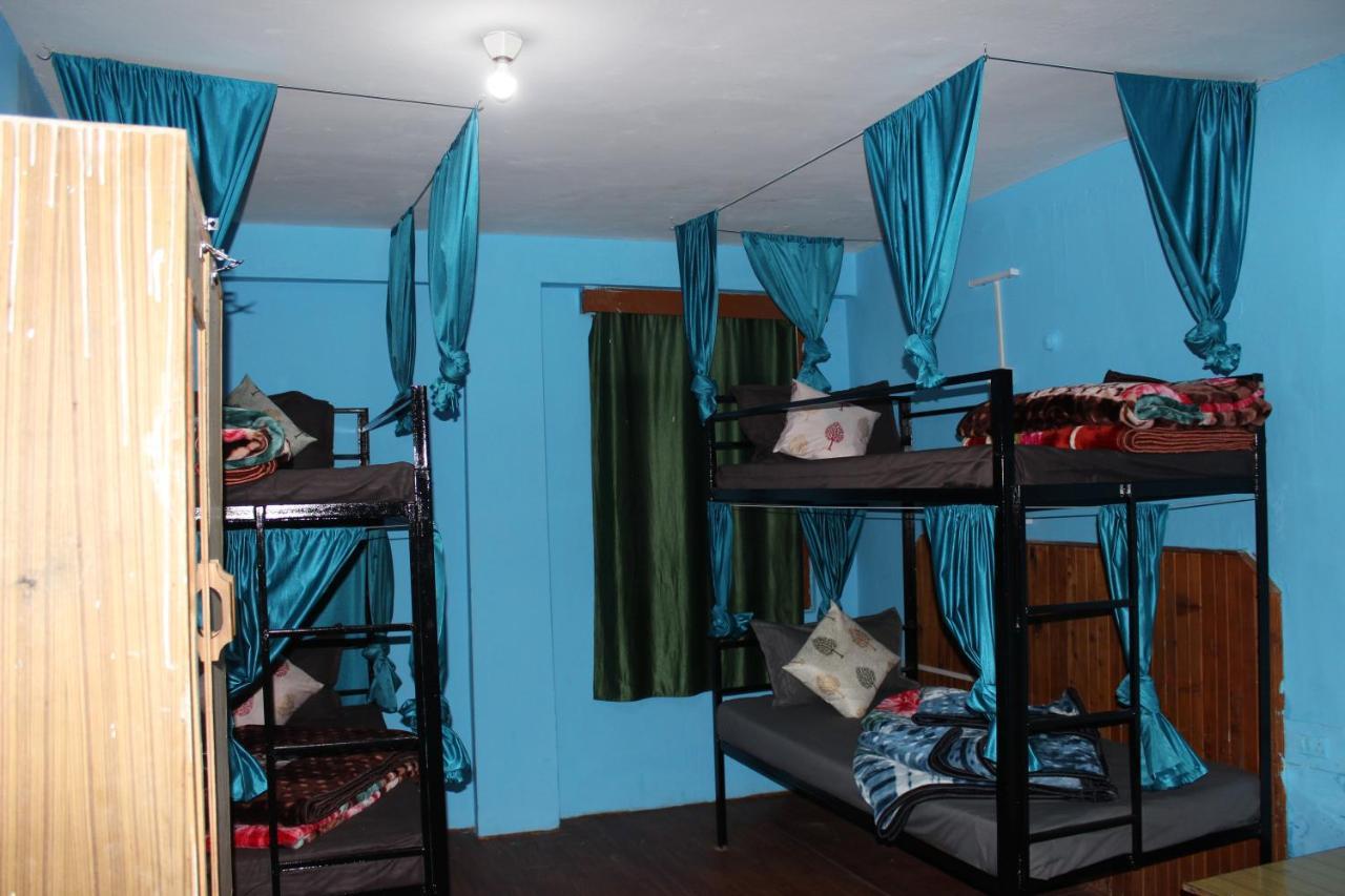 Non Stop Cafe Hostel & Stay Manāli Εξωτερικό φωτογραφία