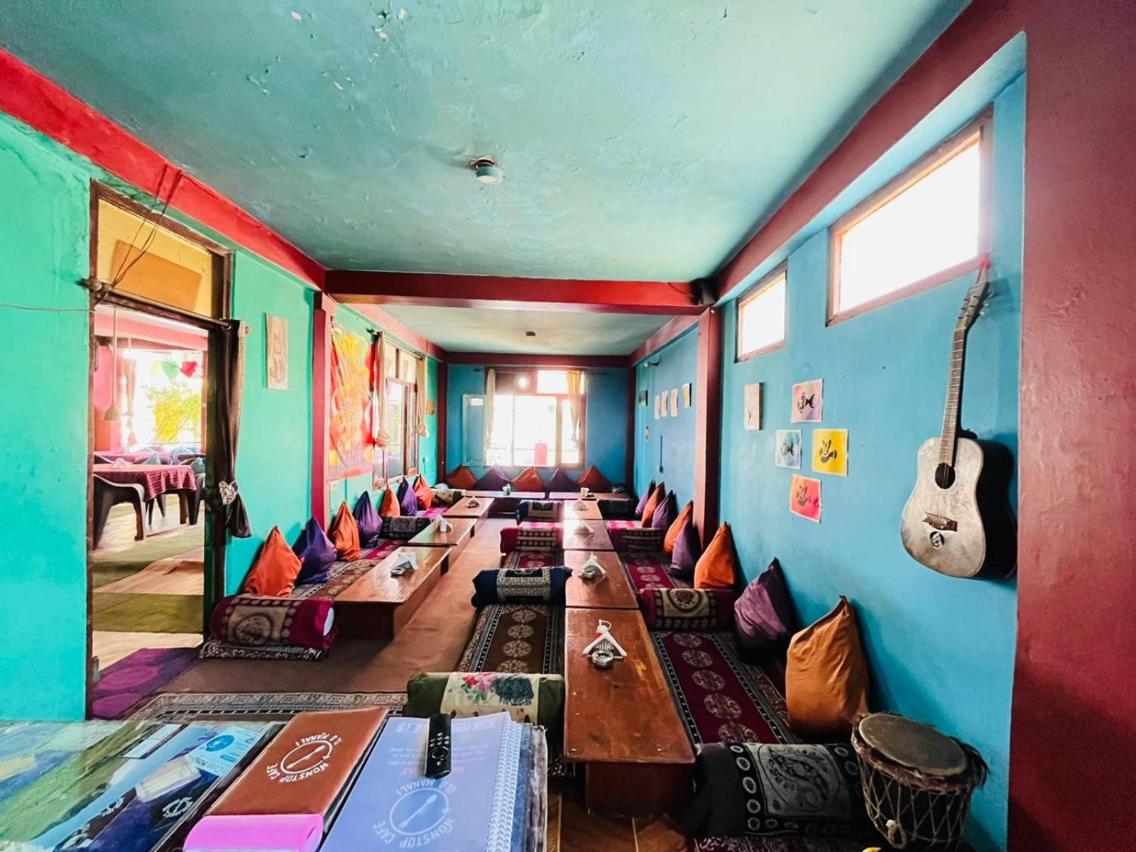 Non Stop Cafe Hostel & Stay Manāli Δωμάτιο φωτογραφία
