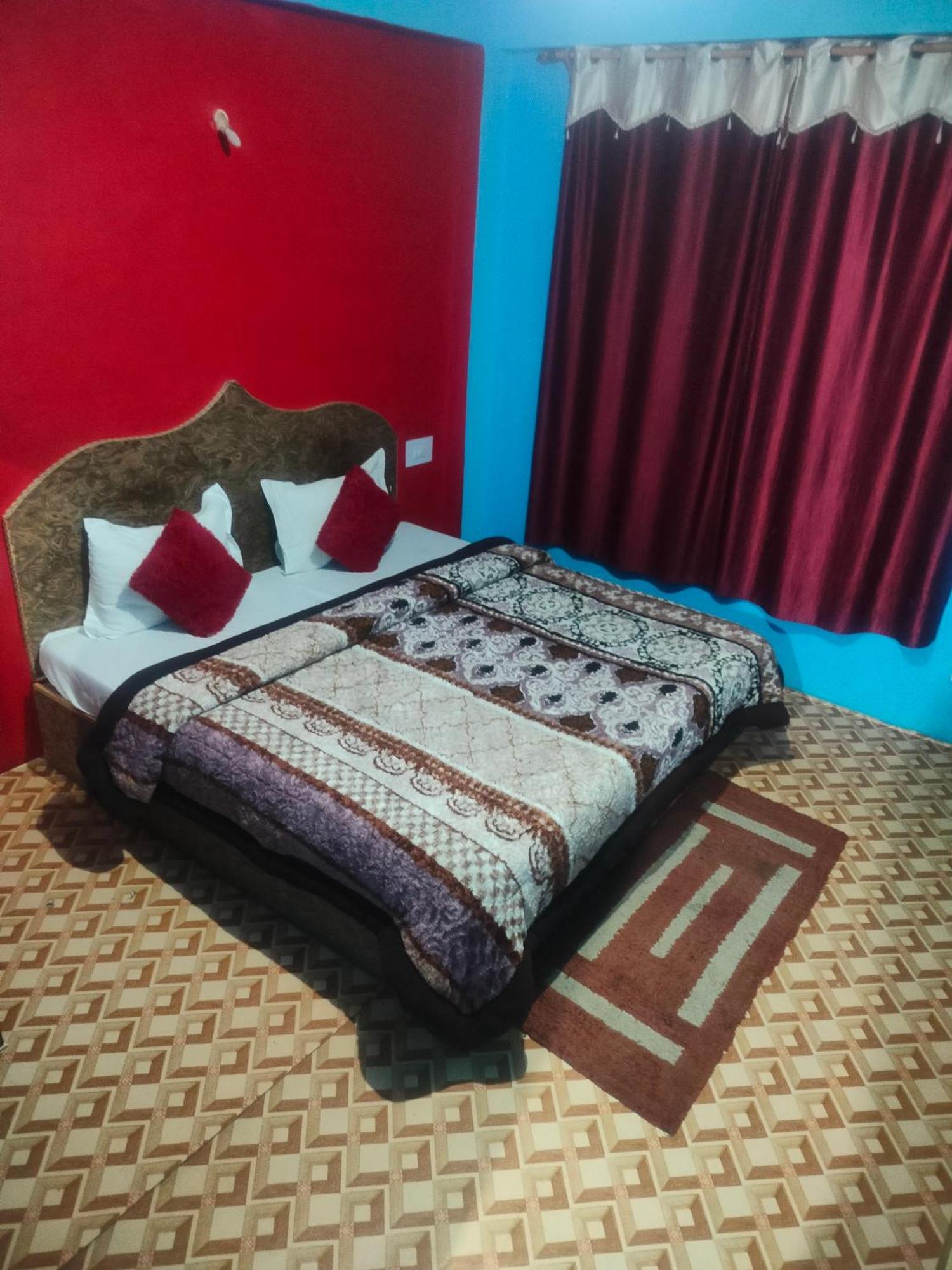 Non Stop Cafe Hostel & Stay Manāli Δωμάτιο φωτογραφία