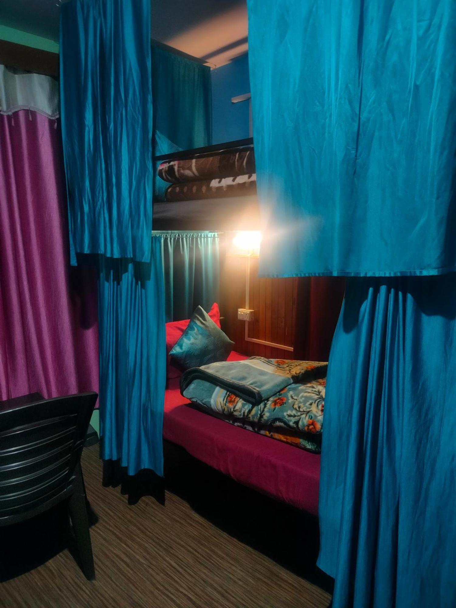 Non Stop Cafe Hostel & Stay Manāli Εξωτερικό φωτογραφία